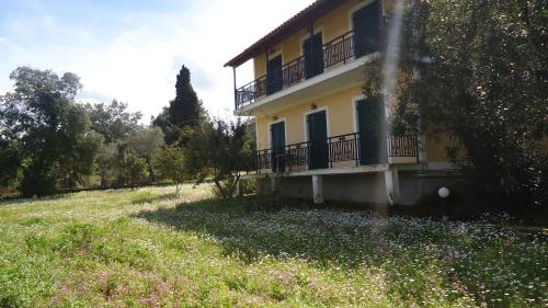  Mary Apartments in Dassia