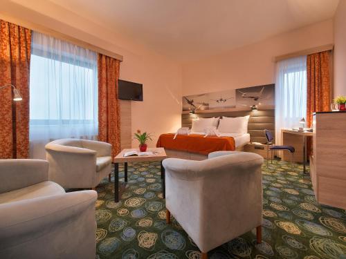 Ramada Airport Hotel Prague