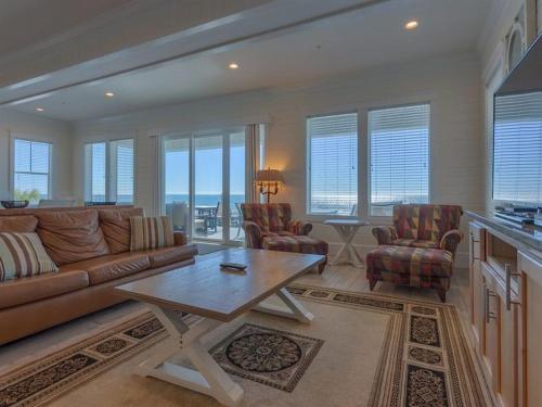 Emerald by Meyer Vacation Rentals - main image