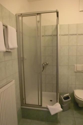 Double Room image 4