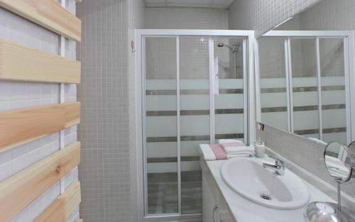 WISH SUITE CONDE DE BARAJA, Sevilla (Foto 10)