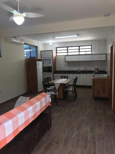 Casa - Proximo a UFSC e CENTRO - 5 KM near Assados Vargas