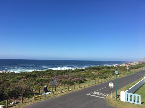 B&B Kleinmond - Bungalow by the sea near Cape Town - Bed and Breakfast Kleinmond