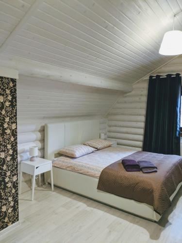 Asher in Selo Tatariv