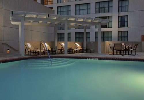 Holiday Inn San Antonio-Riverwalk, an IHG Hotel