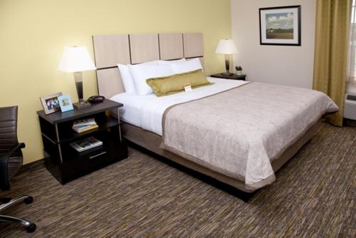 Candlewood Suites GROVE CITY - OUTLET CENTER