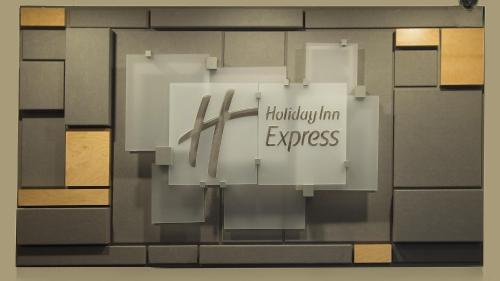 Holiday Inn Express - San Antonio Airport, an IHG hotel - Hotel - San Antonio