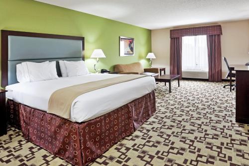 Holiday Inn Express Troutville-Roanoke North, an IHG Hotel