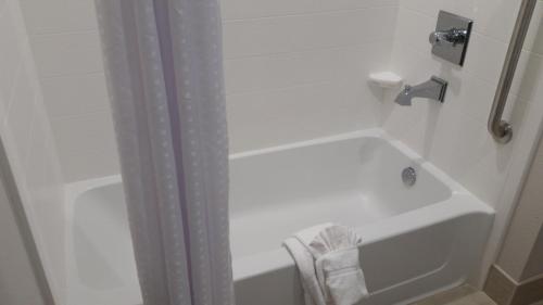 Holiday Inn Express Slidell an IHG Hotel - main image