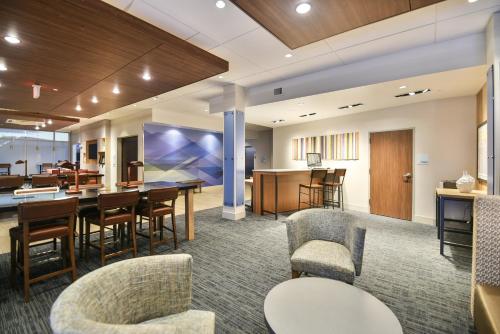 Holiday Inn Express & Suites Lehi - Thanksgiving Point an IHG Hotel - image 5