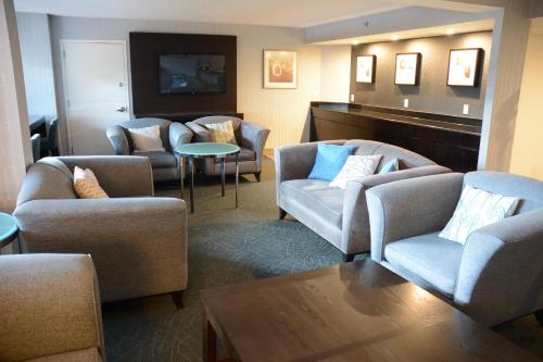 Crowne Plaza Stamford - image 2