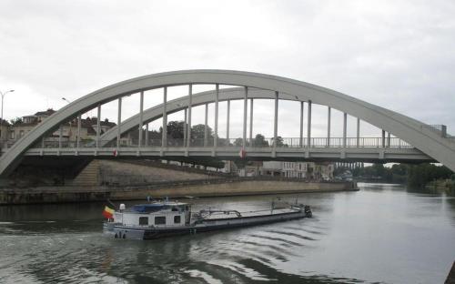 La Sarronaise - Location saisonnière - Pont-Sainte-Maxence