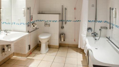 Holiday Inn Swindon an IHG Hotel - image 14