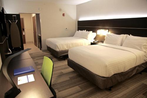 Holiday Inn Express & Suites Oswego an IHG Hotel - image 12