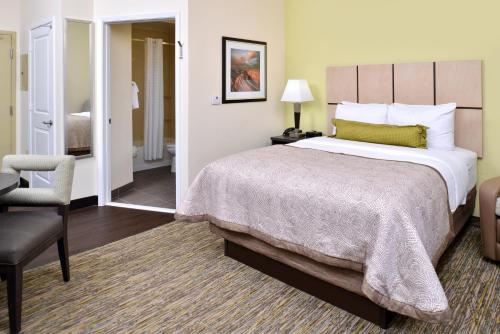 Candlewood Suites Kenedy, an IHG Hotel in Kenedy, USA