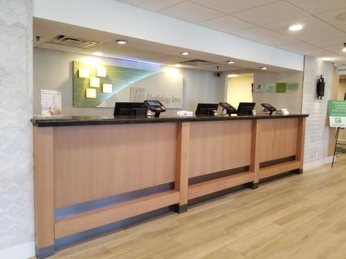 Holiday Inn Hotel & Suites Parsippany/Fairfield