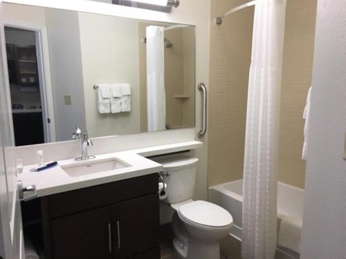 Candlewood Suites - East Syracuse - Carrier Circle, an IHG Hotel