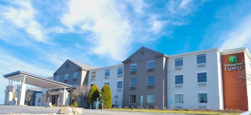 Holiday Inn Express Pittsburgh-Bridgeville by IHG in Bridgeville, USA