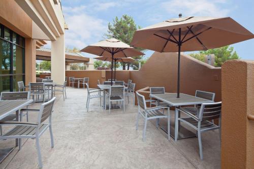 Exterior view, Holiday Inn Palmdale-Lancaster in Palmdale (CA)