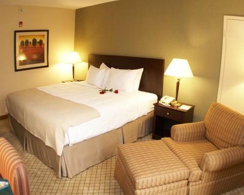 Armoni Inn & Suites - main image