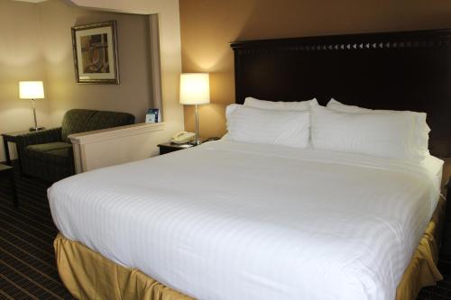 Holiday Inn Express Kansas City Liberty Missouri, an IHG Hotel