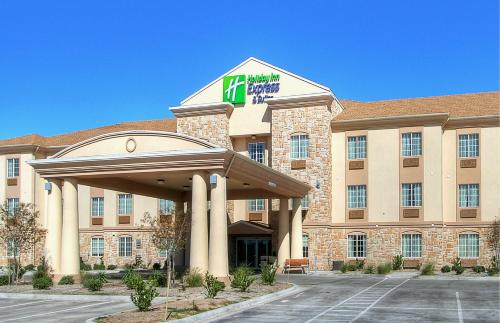 Holiday Inn Express & Suites Pecos, an IHG Hotel