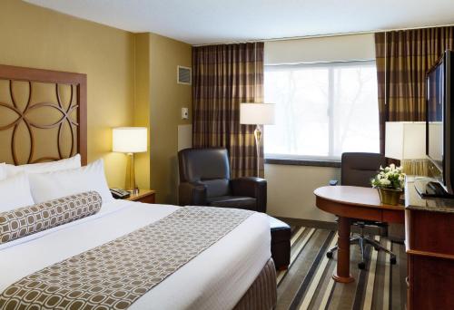 Crowne Plaza Hotel-Minneapolis West-Plymouth an IHG Hotel - image 3