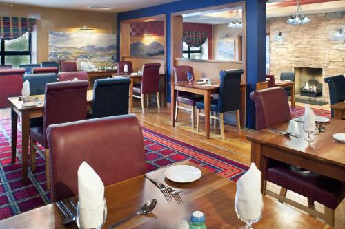 Restaurant, The Parkavon Hotel in Killarney