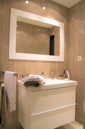 Apartment image 10