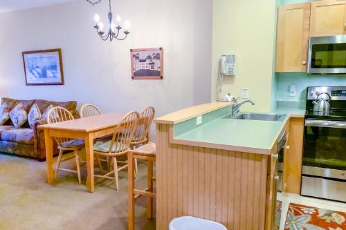 Long Trail House Condos in Stratton, USA