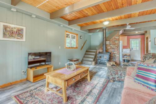 Mountain Music Cabin - image 4
