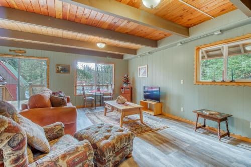 Mountain Music Cabin - image 6