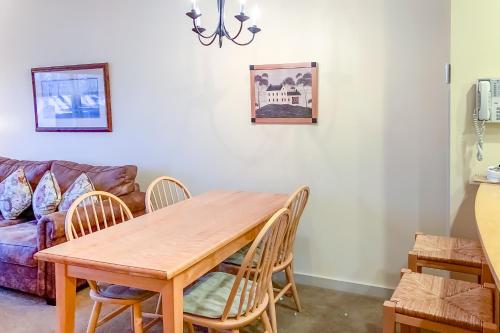 Long Trail House Condos in Stratton, USA