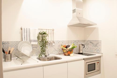 Cosy Apartment in the heart of Barrio de las Letras - image 5