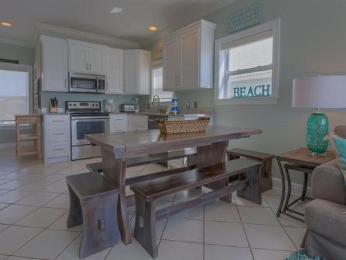 Fort Fun E by Meyer Vacation Rentals - image 4