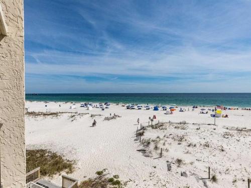 Gulf House 202 by Meyer Vacation Rentals - image 3