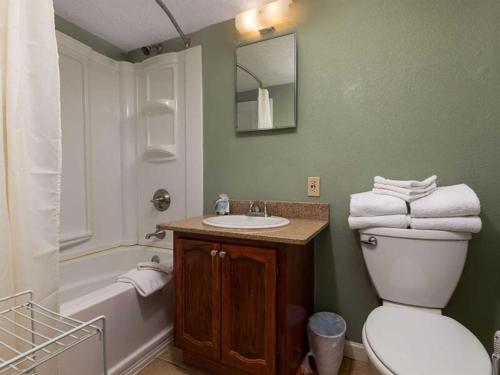Gulf House 202 by Meyer Vacation Rentals - image 5