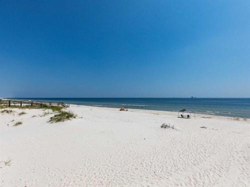 Labacoco West by Meyer Vacation Rentals - main image