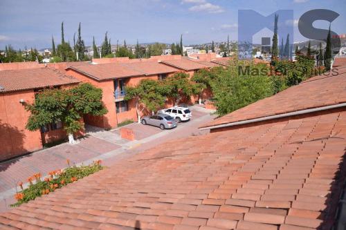 Suite Comfort Ideal Alberca Av Bernardo Quintana 24C in Mendiola, Mexico