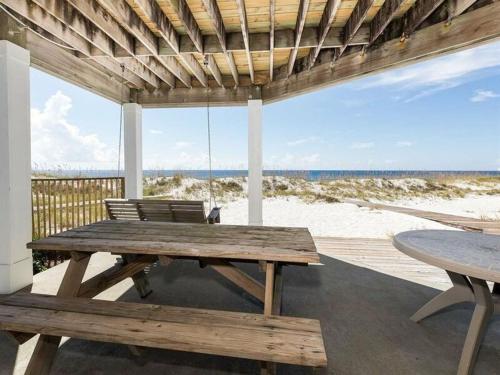 Jenny Lind East by Meyer Vacation Rentals - image 3