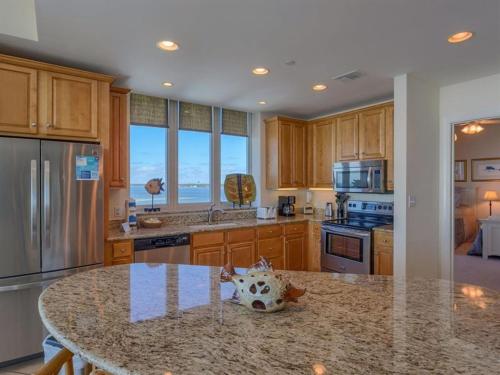 Lagoon Tower 1001 by Meyer Vacation Rentals - image 2