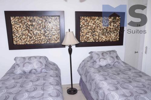 Moderna Suite Alberca Ubicadísima Av Bernardo Quintana 9A in Mendiola, Mexico