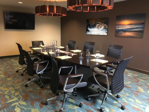 Candlewood Suites Vancouver/Camas an IHG Hotel - image 7