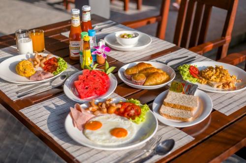 Food and beverages, The La Valle'e Resort in Khuk Khak Beach