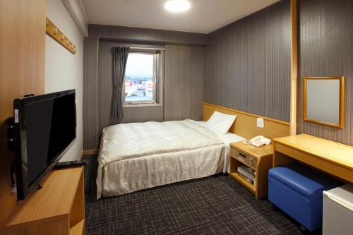 Sakudaira Plaza 21 Set in a prime location of Saku, Sakudaira Plaza 21 puts everything the city has to offer just outside your doorstep. The property has everything you need for a comfortable stay. Service-minded staff 
