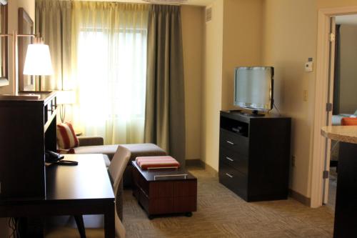 Staybridge Suites Syracuse Liverpool, an IHG Hotel