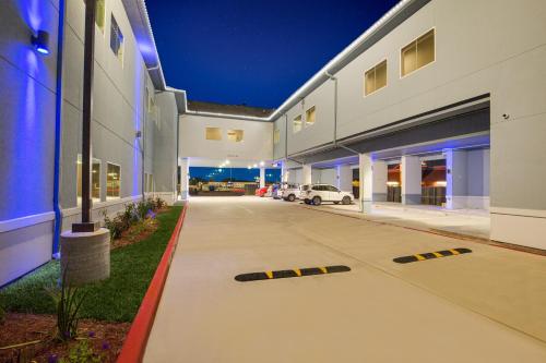 Scottish Inns & Suites Houston TX - image 3
