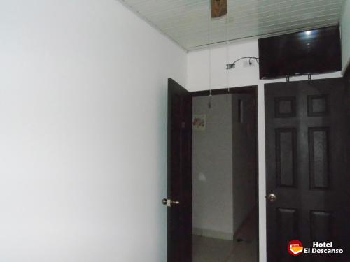 Facilities, Hotel El Descanso in Hospital