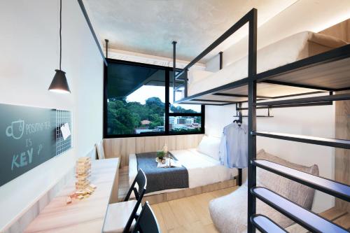 Studio with Twin Bed - Up & Down room in lyf Funan Singapore