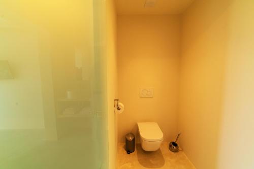 OM Hotels - image 2